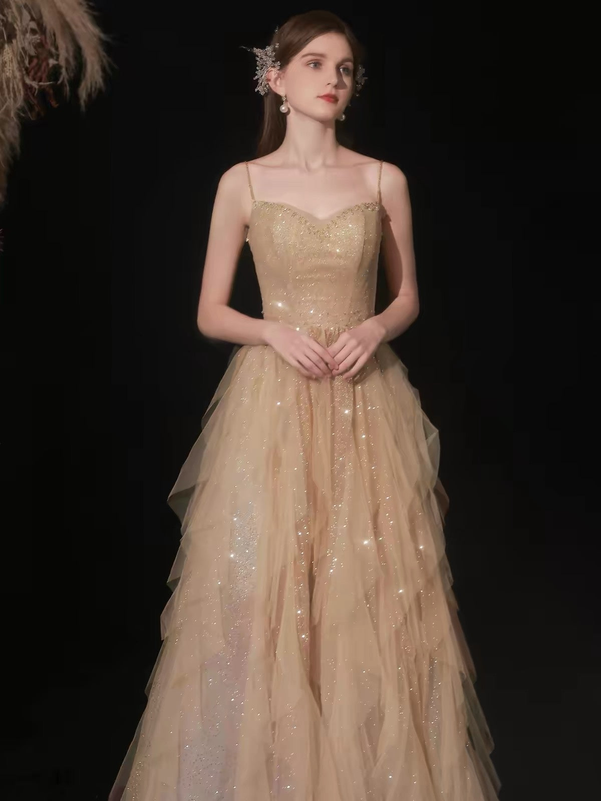 Champagne Gold Sparkly Tulle Prom Dress Spaghetti Straps Sweetheart Neck A‑Line Formal Evening Gown for Wedding Party