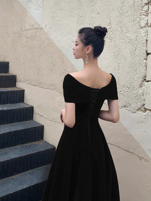 Off Shoulder Black Velvet Short Prom Dresses, Black Velvet Homecoming Dresses, Off the Shoulder Formal Evening Dresses