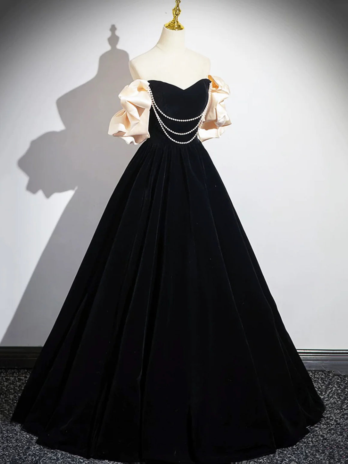 Off Shoulder Floor Length Black Velvet Long Prom Dresses, Off the Shoulder Black Formal Graduation Evening Dresses