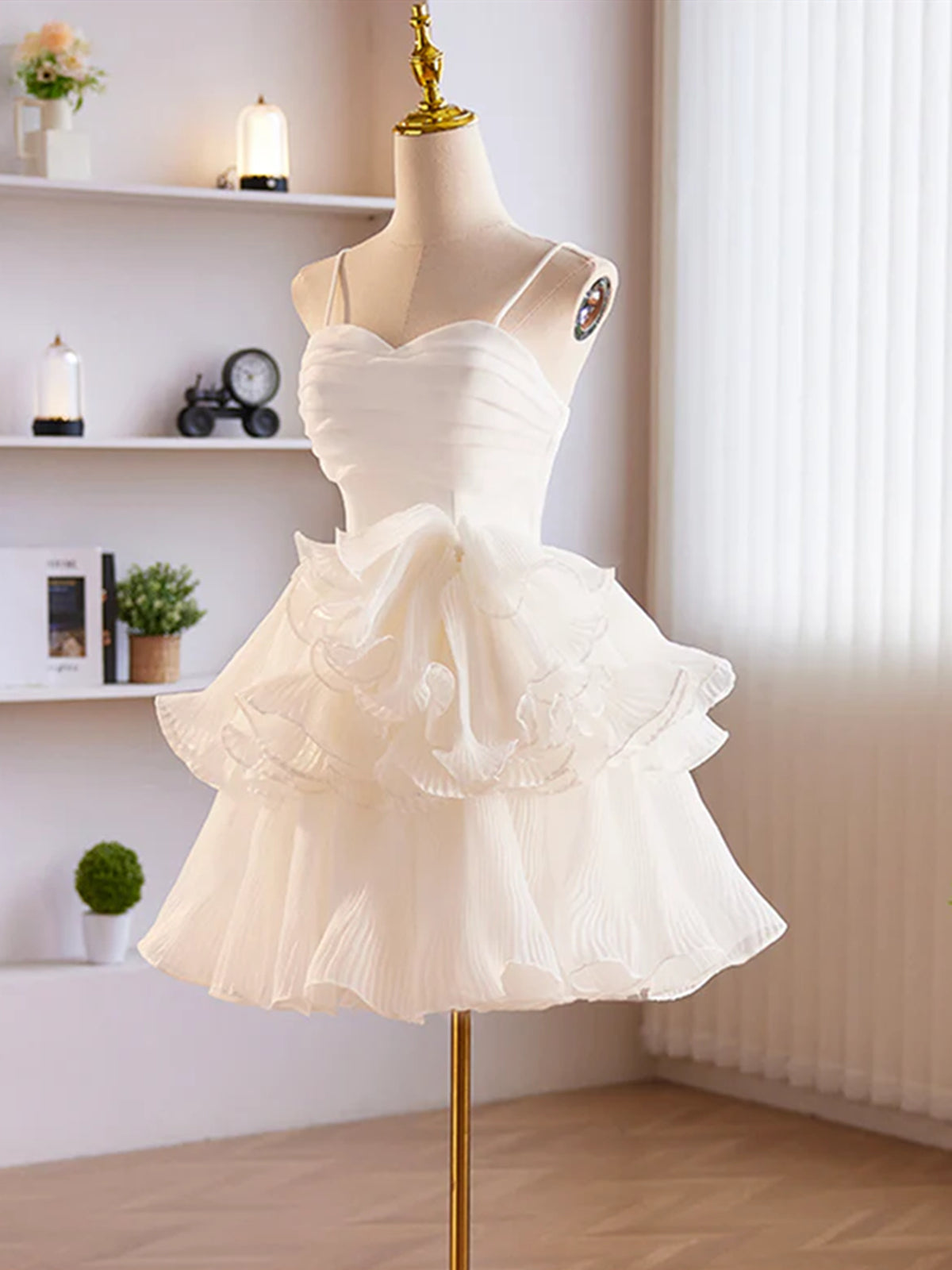 Sweetheart Neck Layered White Chiffon Prom Dresses, Short White Homeco - shegown Sweetheart Neck Layered White Chiffon Prom Dresses, Short White Homeco - shegown