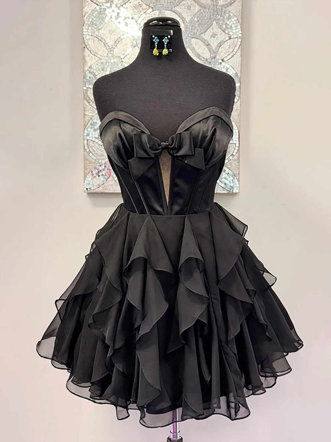 Sweetheart Neck Short Pink White Black Red Cutout Prom Dresses, Short Cutout Formal Homecoming Dresses
