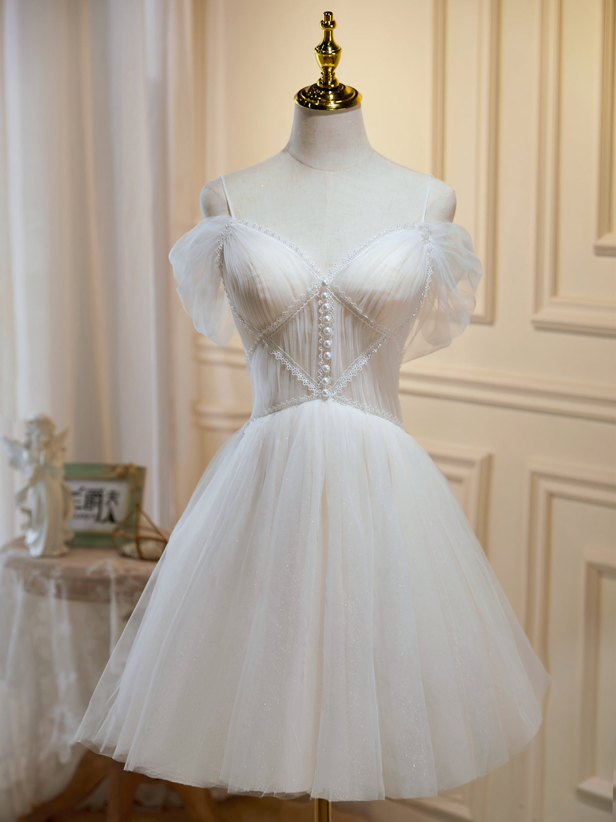 Off the Shoulder Short Light Champagne Tulle Prom Dresses, Light Champagne Short Formal Homecoming Dresses