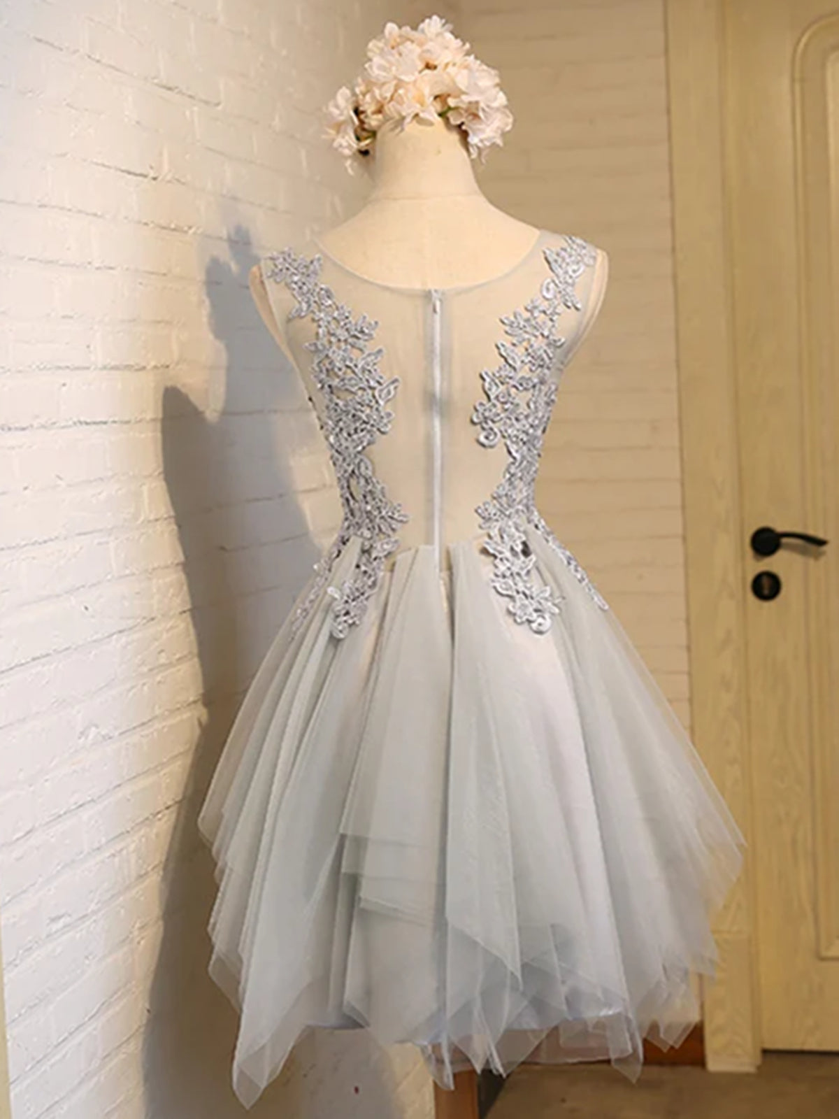 Round Neck Short Gray Lace Prom Dresses, Short Grey Lace Homecoming Dr Round Neck Short Gray Lace Prom Dresses, Short Grey Lace Homecoming Dr
