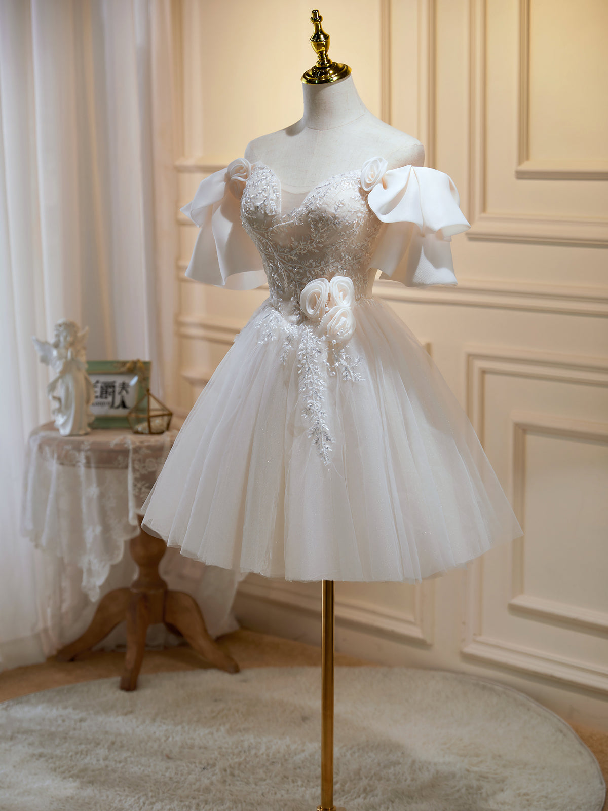 Short Light Champagne Lace Floral Prom Dresses, Short Light Champagne Formal Homecoming Dresses Short Light Champagne Lace Floral Prom Dresses, Short Light Champagne Formal Homecoming Dresses
